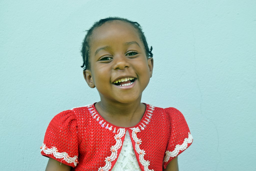 A smiling Kenyan girl